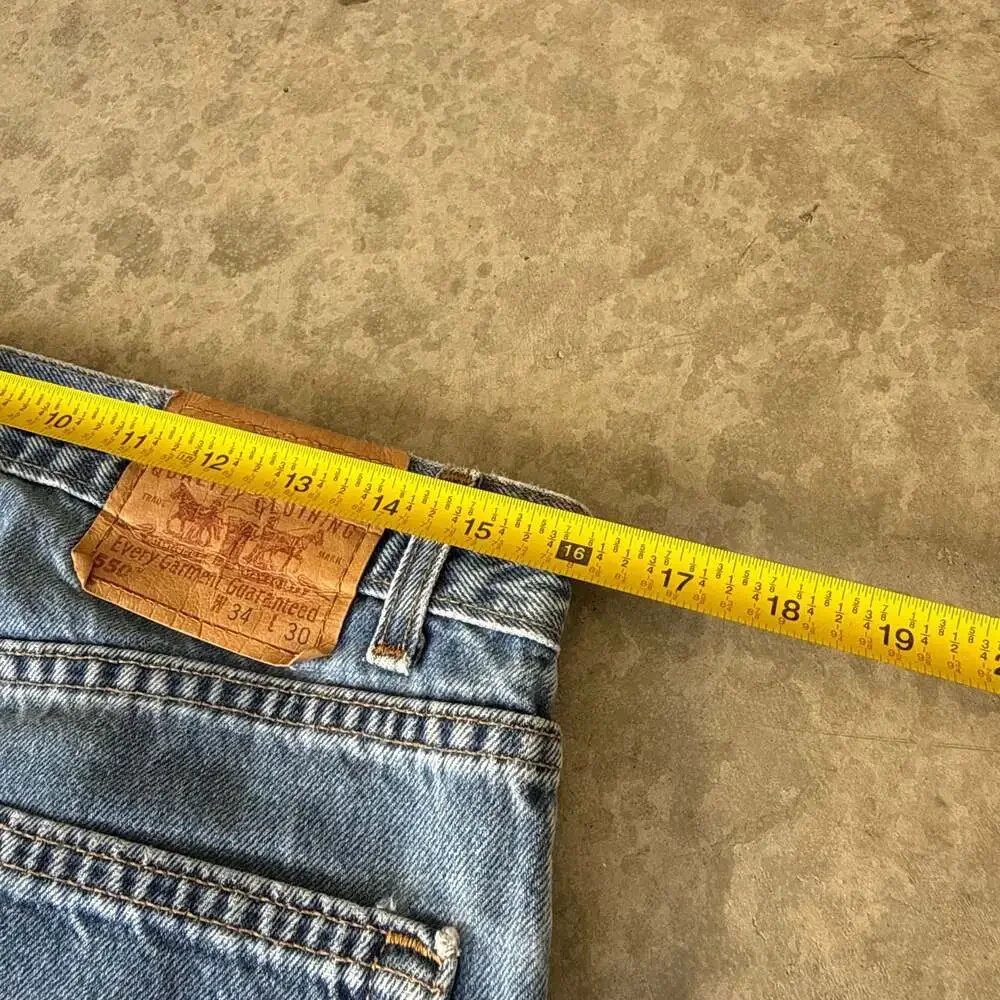 Vintage 90’s Levi's 550 Relaxed Fit Made in USA Denim Jeans